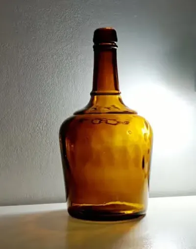 Międzywojenna Butelka HD 2000 — praca Multivan, Dzierżoniów