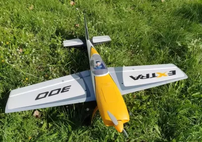 Model samolotu RC EXTRA 300 — praca Jacek, Bydgoszcz