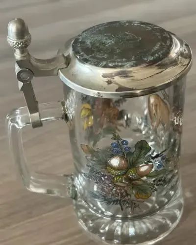 Nagrodowy Kufel SS dla Oberführer Pether Menthe — praca Dywan, Strzegom