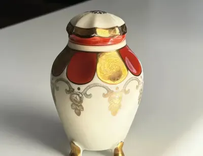 Oscar Schlegelmilch pojemnik na herbatę imbir herbatnica porcelanowa — praca Tavikart, Wrocław