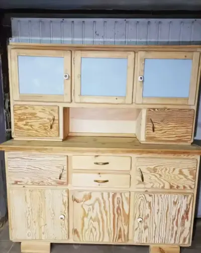 Piękny odrestaurowany byfyj — praca Kas, Siemianowice Śląskie