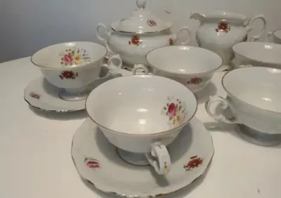 Porcelana, ceramika Wałbrzych Kristoff, zestaw do kawy, kwiaty polne — praca Krzysztof, Jaroty