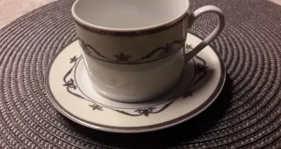 Porcelanowa filiżanka ze spodkiem Lubliana — praca Asiaa, Bydgoszcz