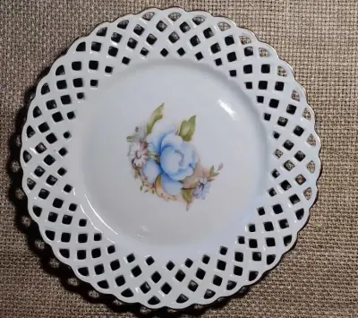 Porcelanowy ażurowy talerzyk, patera — praca Krzysiek, Wrocław