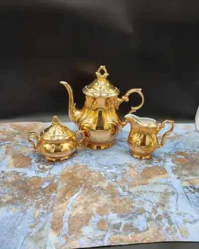 Porcelanowy środek stołu - Złoty  dzbanek cukiernica design - 3315 — praca skarbywyszukane, Łask