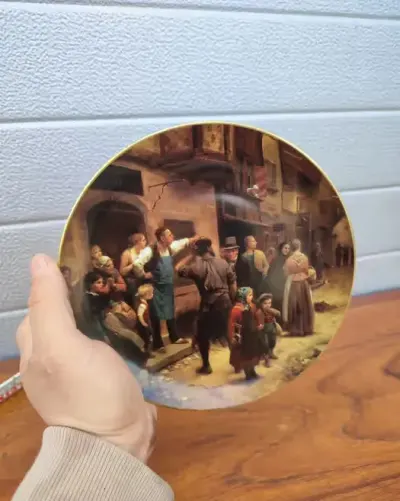 Porcelanowy talerz dekoracyjny Hustchenreuther - U — praca skarbywyszukane, Łask