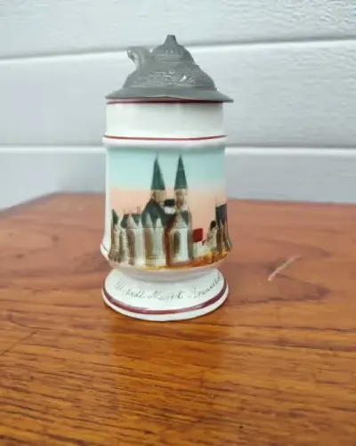 Porcelanowy zabytkowy Kufel - ręcznie malowany - Antyk - W — praca skarbywyszukane, Łask