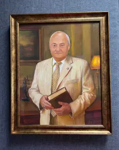 Portret olejny na podstawie zdjęcia — praca Maja, Łódź