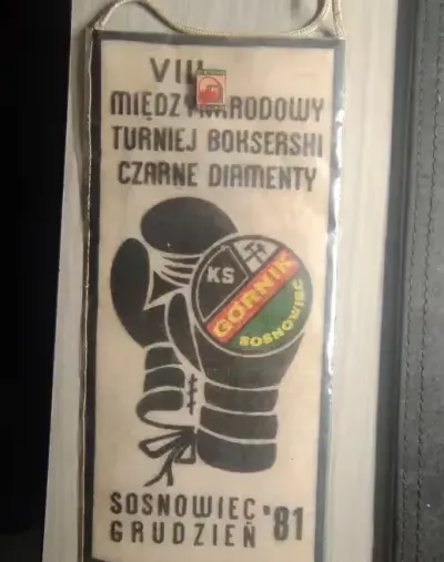 Proporczyk i wpinka  Górnik Sosnowiec Czarne diamenty '81 boks — praca Kamil, Dąbrowa Górnicza