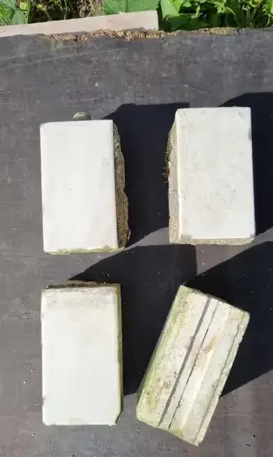 Rustykalna płytka ceramiczna z pieca chlebowego — praca Konrad, Wrocław