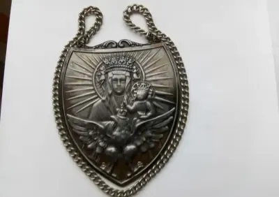 Ryngraf patriotyczny  M.B. z orłem w koronie — praca Roman, Warszawa