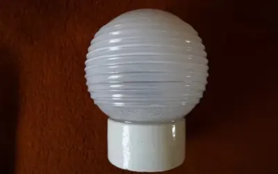 stara lampa loft lata 60 PRL natynkowa porcelana — praca osoba prywatna, Toruń