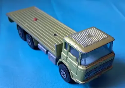Stare autko, resorak MATCHBOX DAF Building Transporter z 1971 roku. — praca maslak71, Włocławek