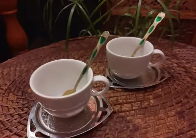 Stare filiżanki do espresso — praca Wioletta, Janikowo