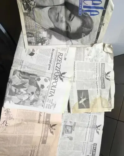 Stare gazety Rzeczpospolita 1994 — praca Joanna, Piotrków Trybunalski