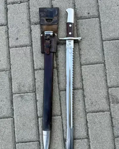 STARY Bagnet Szwajcarski z Piłą M1914 — praca xxx, Wieleń