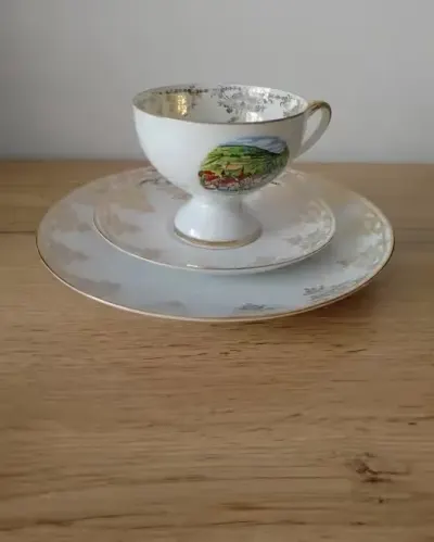 Stary zestaw porcelanowy trio sygnowany — praca XYZ, Kraków