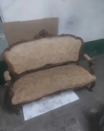 Stylowa sofa antyczna / kanapa w stylu Ludwik – do renowacji — praca Mariusz, Henryków