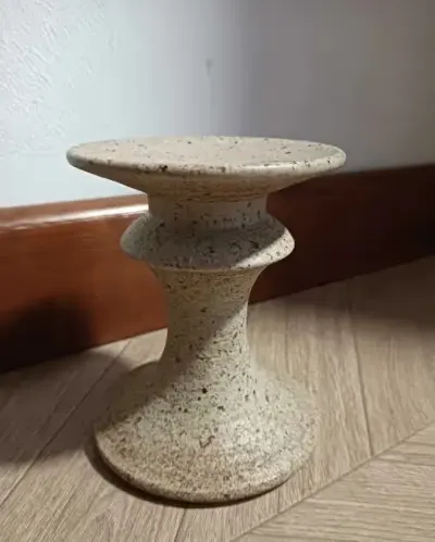 Świecznik ceramiczny naturalny piaskowy — praca koralik1, Ochla