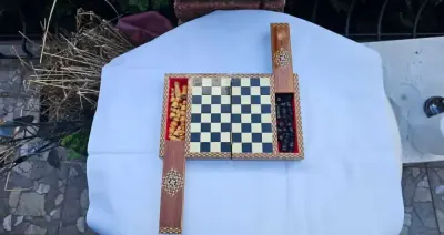 Szachy,drewniane inkrustowane pudełko,vintage — praca Barbara, Czechowice-Dziedzice