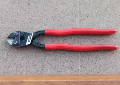 Szczypce tnące Knipex CoBolt XL 250mm — praca Mateusz, Oleśnica