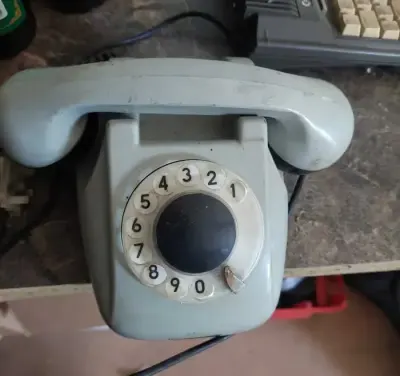 Telefon stary kręcony prl — praca Roman, Nowy Dwór Gdański