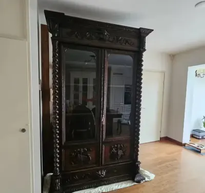 Unikatowa antyczna drewniana witryna z rzeźbieniami 238x147,5x52 — praca marek, Ropczyce