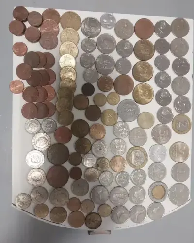 Zagraniczne monety różne ponad 100 szt — praca Marek, Wilczyce