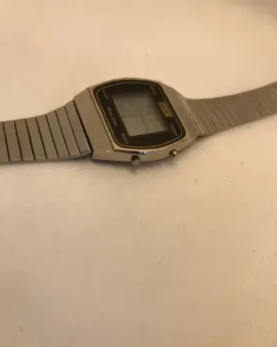 Zegarek elektroniczny lcd lata 80 Timing TwinStar — praca Bartek, Sieradz
