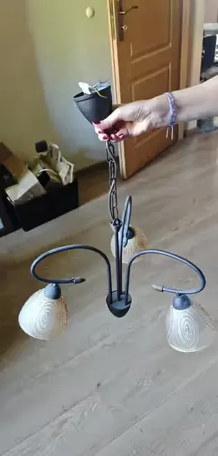 Lampa sufitowa, żarówki e27 — praca Wojciech, Wrocław