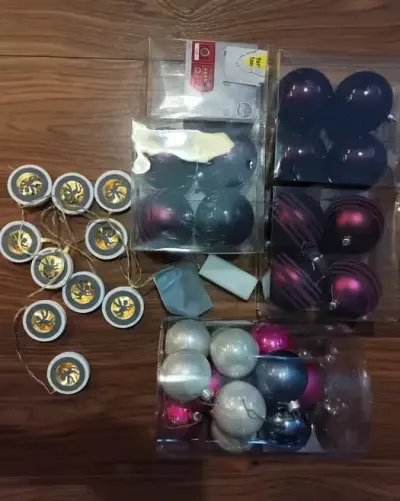 Bombki choinkowe plus swiatelka — praca Dominika, Kraków