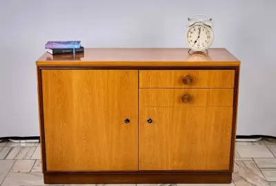 Komoda vintage, UP Zavody Czechosłowacja 1960. — praca Retro na Nowo, Kłodzko