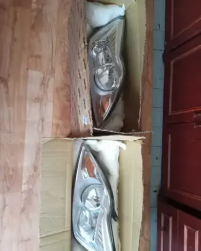Lampa prawa i Lewa do Auta FOCUS 2 — praca GRZEŚKOWIAK PIOTR, Zabrze