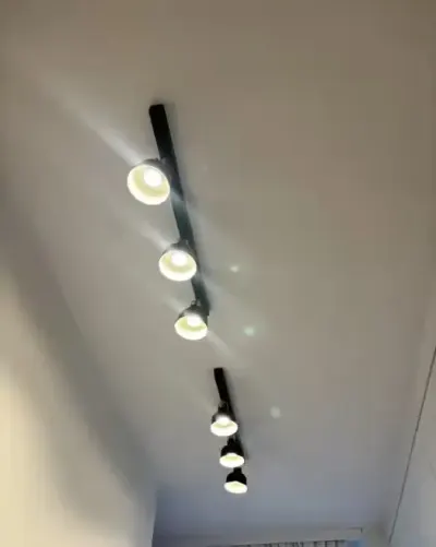 Lampa sufitowa 3 reflektory — praca Beata, Warszawa