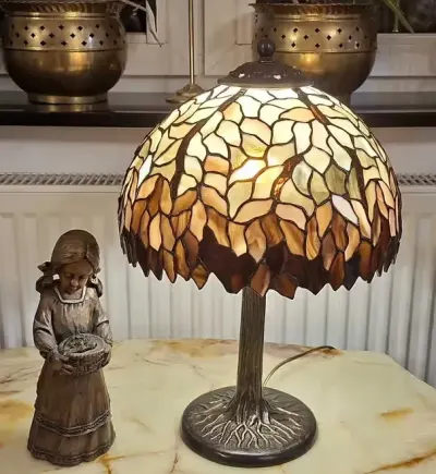 Piękna Lampa witrażowa (w stylu Tiffany),szkło UROBOROS wys.48 cm,śred.32 cm-stan idealny — praca Jola, Bydgoszcz