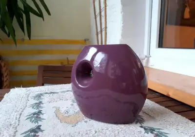 Wazon fioletowy porcelana ok 17 cm — praca Maciej, Warszawa