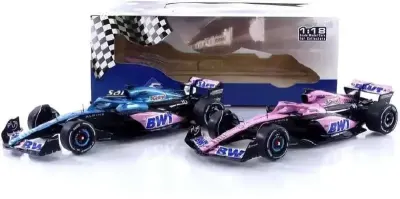 2-pack Formula 1 Alpine A523 Launch livery #31 & #10 - skala 1:18 - Solido — praca MiniAutka, Wrocław