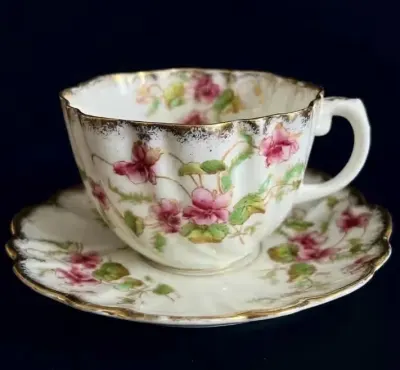Antyk Wiktoriańska Anglia Malowana Fiołki Filiżanka Porcelana Vintage — praca Porcelana Vintage, Kraków