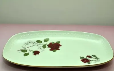 Chodzież duża patera Róże karbowana relief półmisek fason Karol PRL Lata 60. 70-te — praca Rafał, Poznań