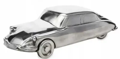 Citroën DS (1955) model legendarnego samochodu wykonany z metalu — praca Nextime, Kraków