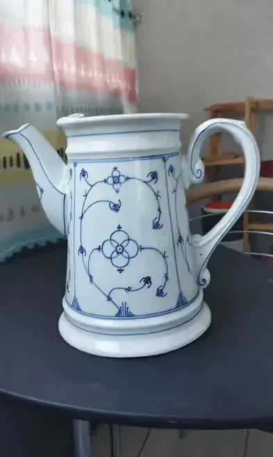 Duży dzbanek, stara porcelana KPM — praca Monika, Poznań