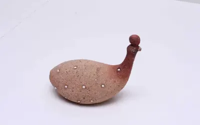 Figurka ceramiczna z południowej Afryki- Ptak Perliczka, — praca Marcin, Gdańsk