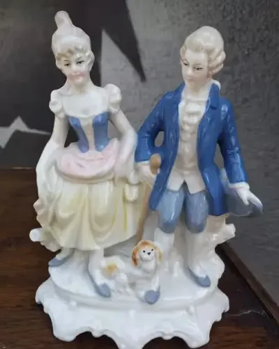Figurka z porcelany — praca Edyta, Łódź