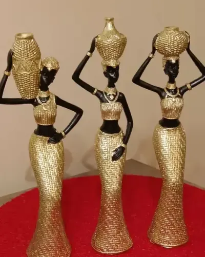Figurki kolekcjonerskie 3damy złote Glamour — praca alalux06, Wrocław