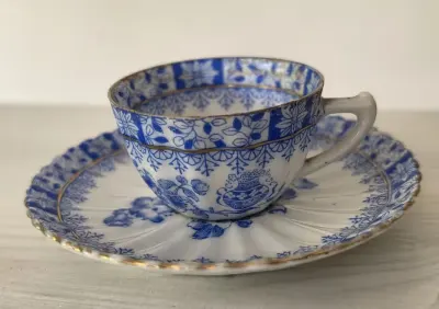 Filiżanka ze spodkiem China Blau — praca To i owo, Łódź