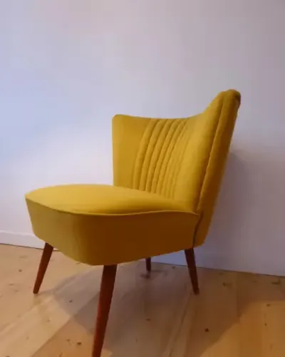 Fotel klubowy Muszelka Uszak  lata 60 70-te PRL vintage retro — praca ArtDor, Szczecin