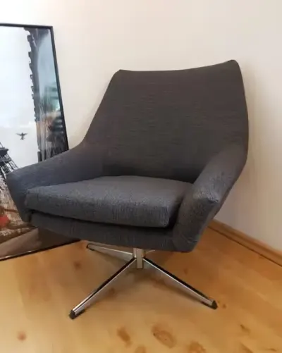 Fotel obrotowy PRL bauhaus DDR , lata 60-70 PRL obrotowy muszelka loft — praca ArtDor, Szczecin