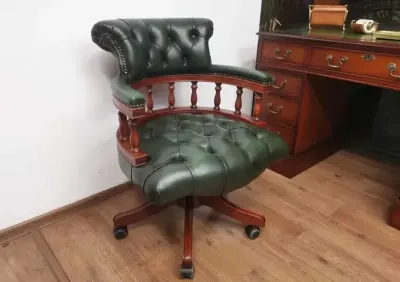 Gabinetowy FOTEL chesterfield kapitański 879/2025 — praca Jakub, Szczecin