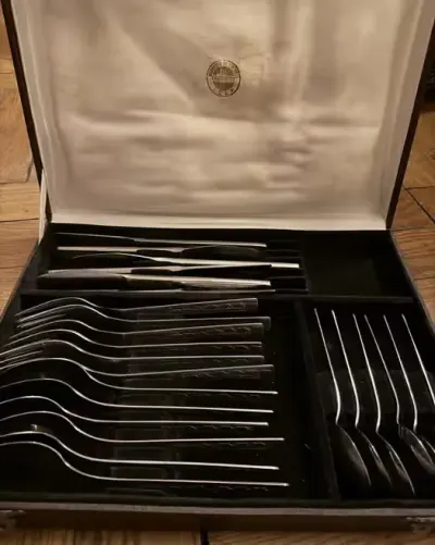 Gerlach Poland Stainless PRL wzór Róża – komplet sztućców w oryginalnej kasecie ZSRR / vintage — praca Juli, Warszawa