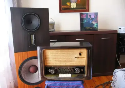 GRUNDIG Type 1055W/3D / Bakielitowe Lampowe Radio 1955r '' Vintage '' — praca Bodi, Warszawa